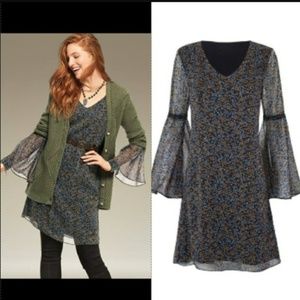 Cabi Poise Bell Sleeve Floral Dress 3648 Medium